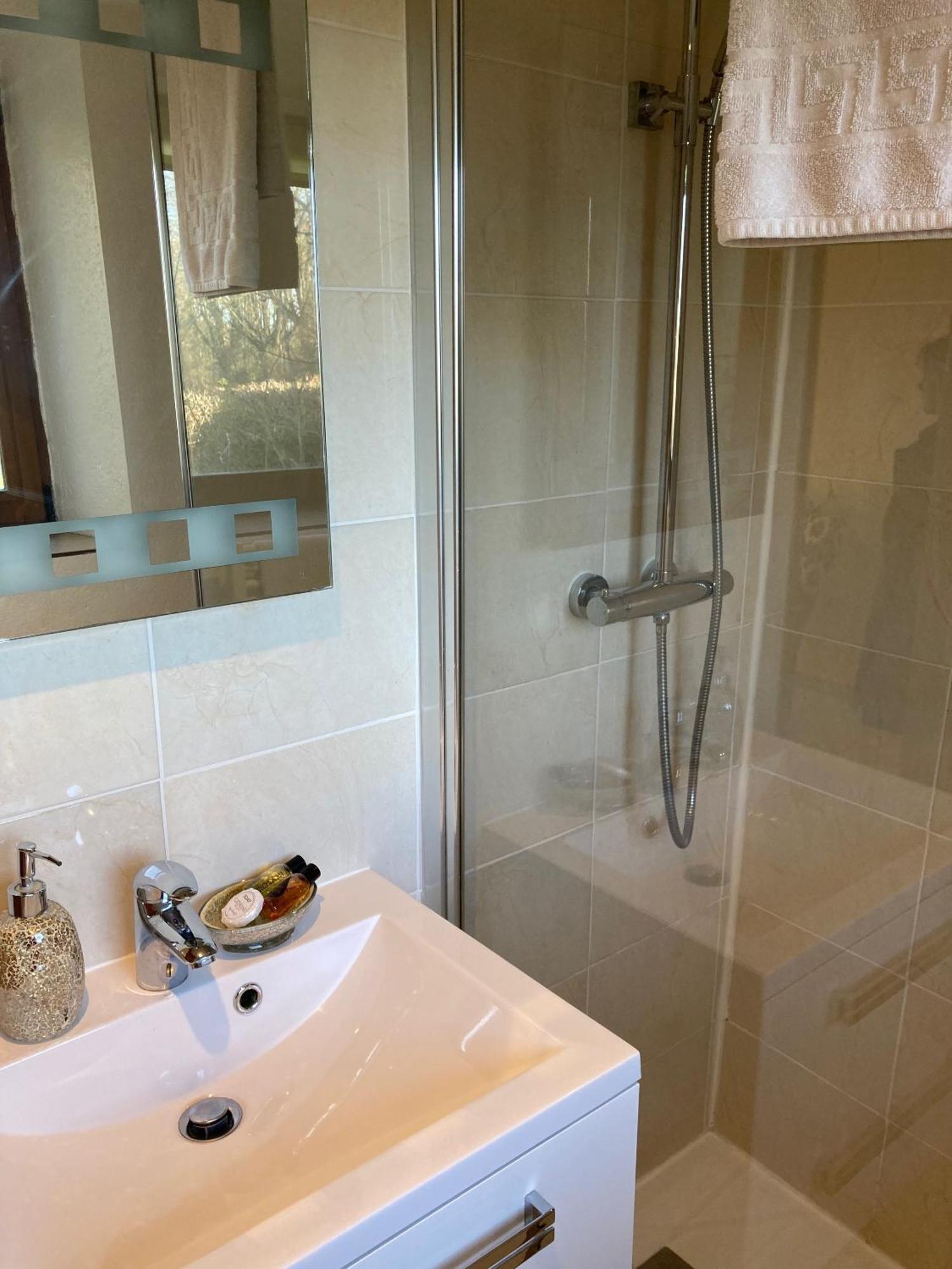 Chambres D'Hotes - La Marmoire Soudan  Room photo